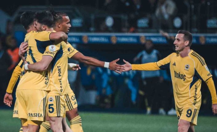 Fenerbahçe, galibiyet serisini 5 maça çıkardı