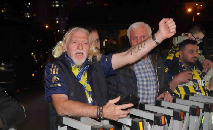 Fenerbahçe’ye Rize’de coşkulu karşılama