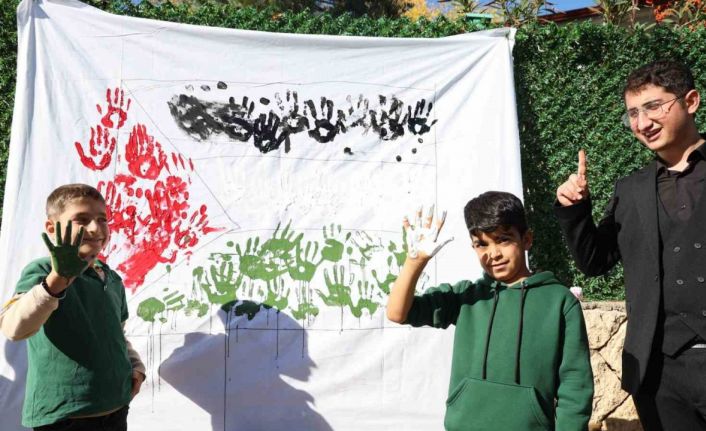 "Filistin için sen de iz bırak" etkinliği