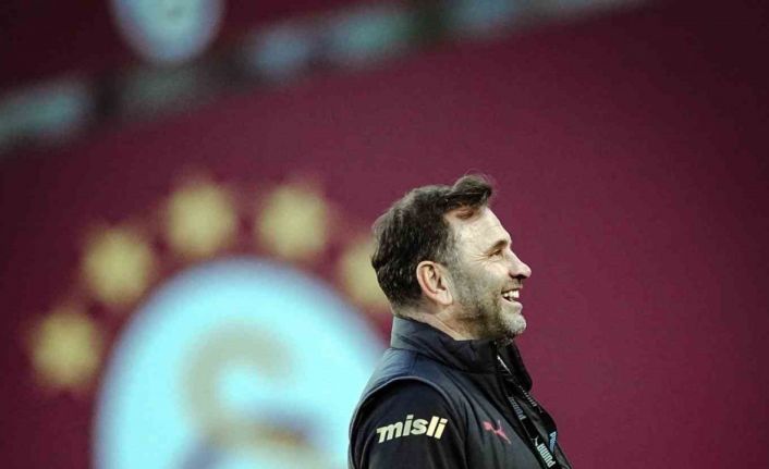 Galatasaray’da Osimhen antrenmanda yer aldı