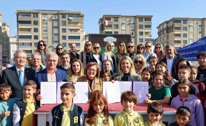 Gaziantep Büyükşehir YEŞİLANTEP projesiyle şehrin yeşil alanlarını artırıyor