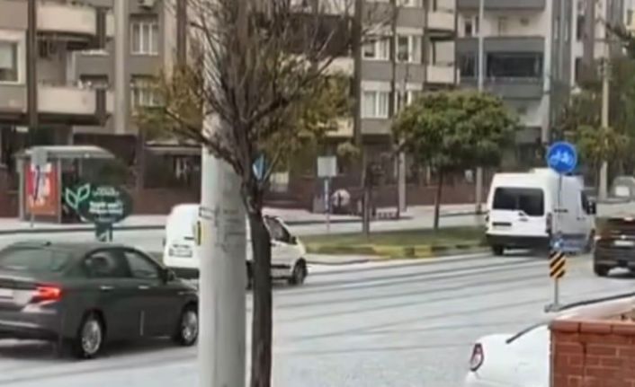 Gaziantep’te dolu etkili oldu: Cadde ve sokaklar beyaza büründü