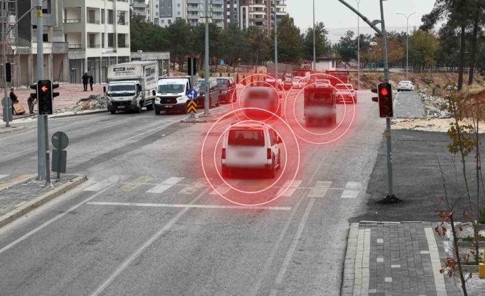 Gaziantep’te kırmızı ışık ihlali yapan 990 araca ceza