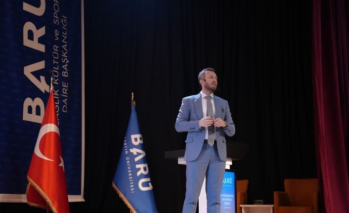 Geleceğin Türkiye’si için Okan Hocaoğlu güvenli konutların önemine dikkati çekti