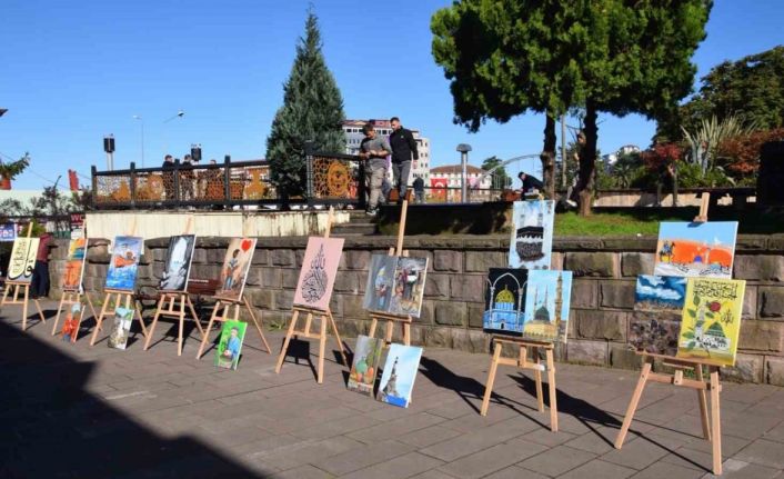 "Genç Eller Camide Renkler" sergisi açıldı