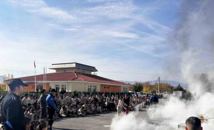 Göktürk İlkokulunda deprem ve afet bilinci eğitimi