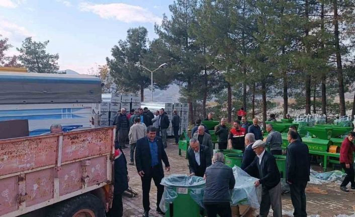 Gölbaşı’nda çiftçilere makine ve ekipman desteği