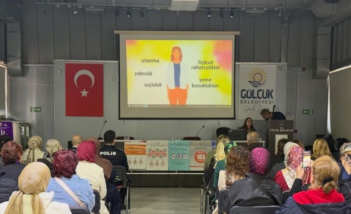 Gölcük’te kadına yönelik şiddete karşı farkındalık etkinliği düzenlendi