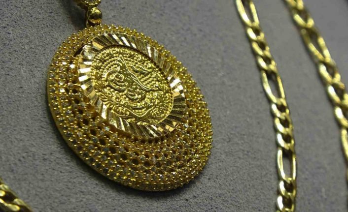 Güvenli liman altın yatırımcısını güldürdü, döviz ise üzdü