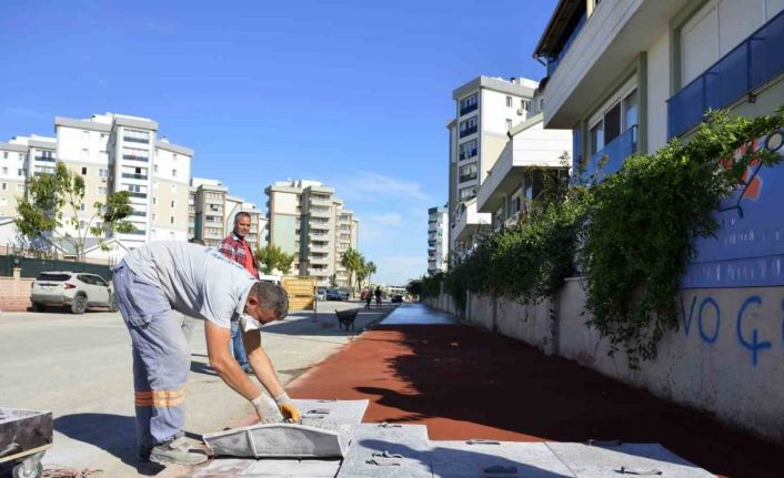 Güzeloba’da kaldırım çalışması tamamlandı