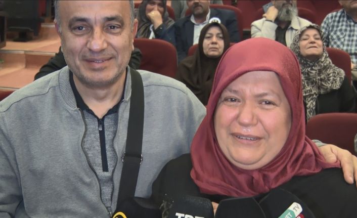 Hac kurasında ismi çıkan hacı adayları sevinçten gözyaşlarına boğuldu