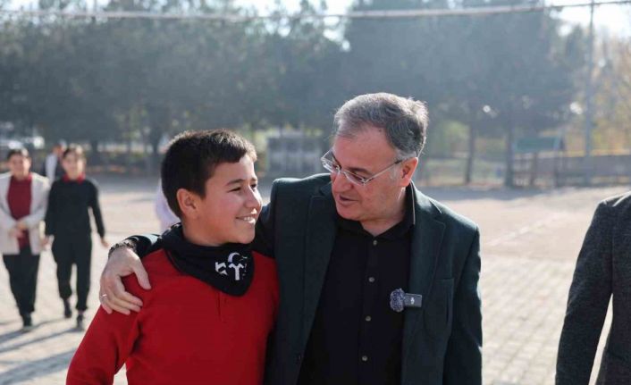 Hacılar el ele vererek geleceğe nefes oluyor