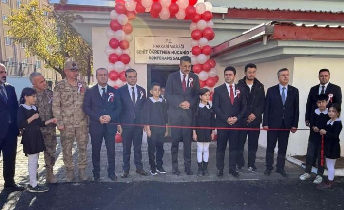 Hakkari’de 300 kişilik modern konferans salonu hizmete açıldı