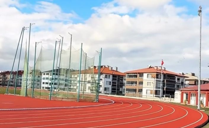 Halil Akkaş Atletizm Stadı yenilenen yüzüyle hizmete açılıyor