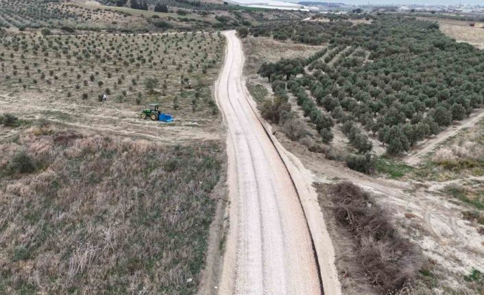Hatay Büyükşehir Belediyesi, Arsuz’da 6 kilometrelik yolu yeniledi
