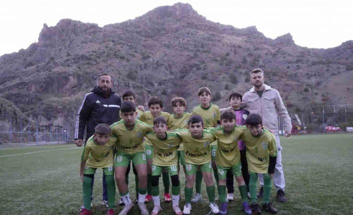 Hem başkan hem antrenör hem de kaleci