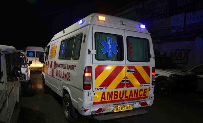 Hindistan’da karakolda patlama: 9 ölü, 32 yaralı