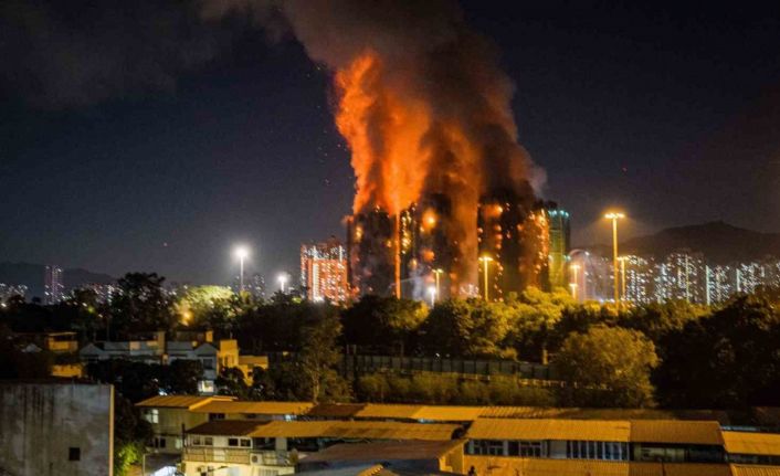 Hong Kong’daki yangın faciasında can kaybı 13’e yükseldi