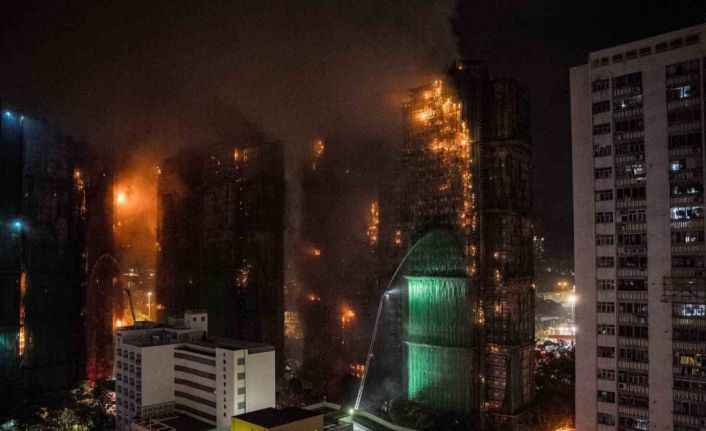 Hong Kong’daki yangın faciasında can kaybı 55’e yükseldi