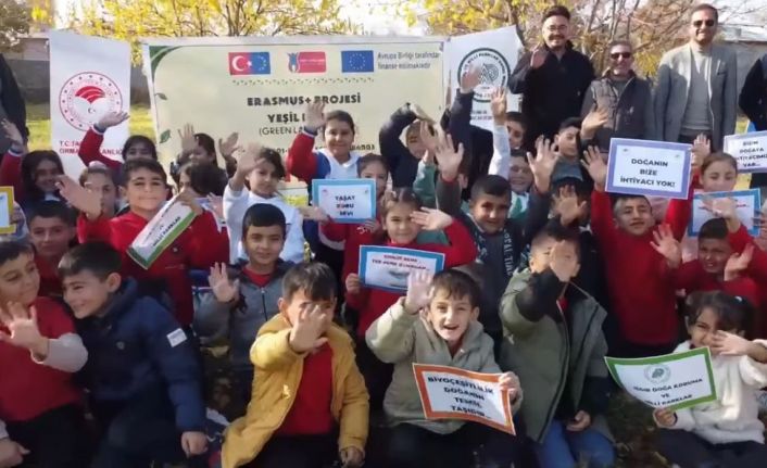 Iğdır’da "Yeşil diller" projesi kapsamında eğitim ve kuş gözlemi etkinliği