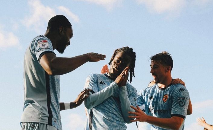 İngiltere’de Hull City, Slovenya’da da Maribor deplasmanda kazandı