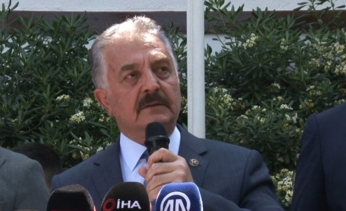 İsmet Büyükataman’dan Dervişoğlu’na sert tepki: "Emperyalizmin sandalında boşuna kürek çekmektedir"