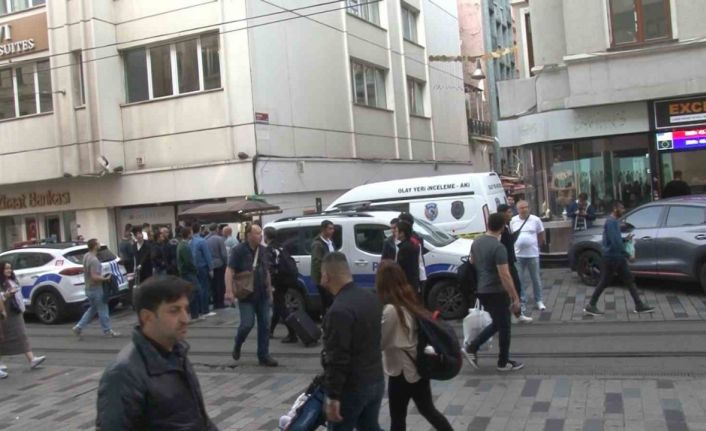 İstiklal Caddesi’nde silahlı kavga: 2 yaralı