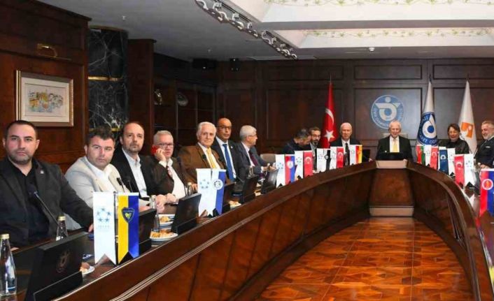 İZVAK’ta İzmir kulüplerinin kent ekonomisine katkısı konuşuldu