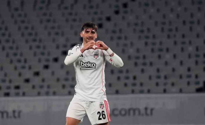 Jota Silva ilk kez 11’de başladığı maçta golünü attı