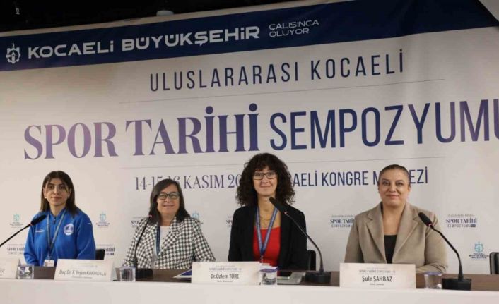 Kadın sporcular sempozyumda yaşadıkları zorlukları anlattı
