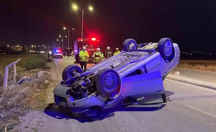 Karaman’da takla atan otomobil ters döndü: 2 yaralı