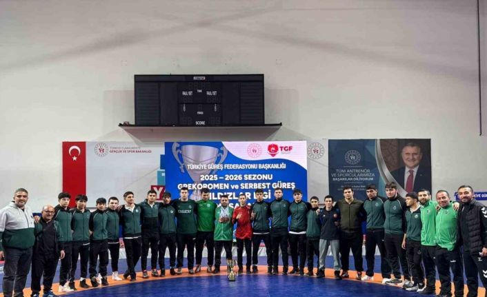 Karataylı yıldız güreşçiler Türkiye ikinciliğini Konya’ya getirdi