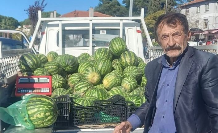 Kasım ayı geldi, karpuz tezgahtan inmedi
