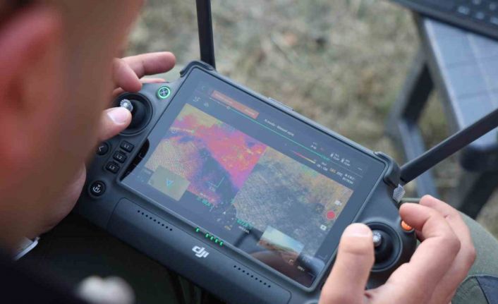 Kaybolan otizmli çocuk, termal dronlarla aranıyor