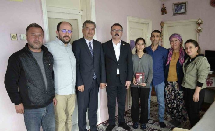 Kaymakam Ateş, öğrencilerin misafiri oldu