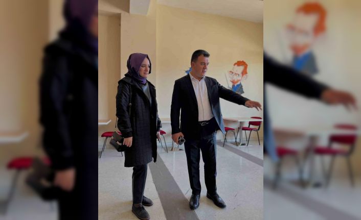 Kaymakam Dertlioğlu’ndan gençlik merkezine ziyaret