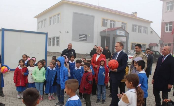 Kaymakam Koşansu: "Eğitime ve spora yatırım, geleceğe yatırımdır’’