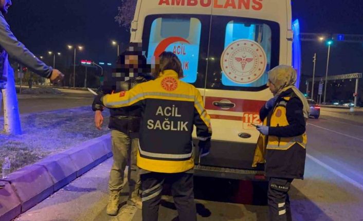 Kayseri’de gündüz saatlerinde intihara kalkışan şahıs refüjde yatarken bulundu