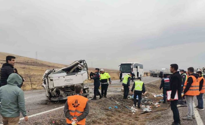 Kayseri’de zincirleme kaza: Ölü ve yaralılar var