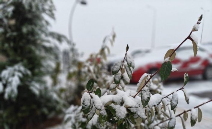 Kayseri’nin yüksek kesimlerine kar yağdı