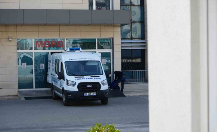 Kazada yaşamını yitiren genç kızın cenazesi gözyaşlarıyla alındı