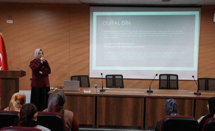 KBÜ’de dini içeriklerin sosyal medyada dönüşümü masaya yatırıldı