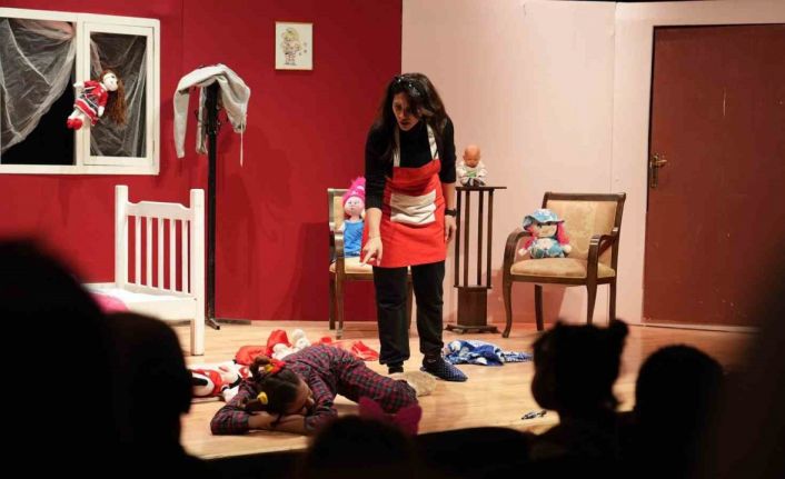 Keçiören Belediyesi’nden miniklere özel ‘Tembel Ayşe’ tiyatrosu