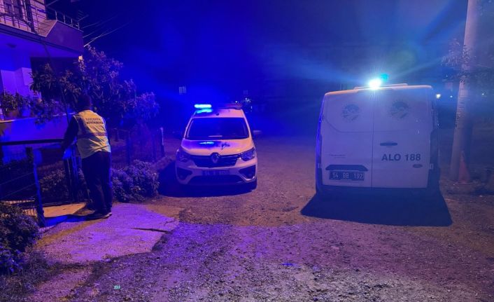 Kendisinden haber alınamayan 63 yaşındaki adam evinde ölü bulundu