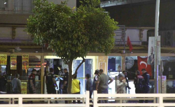 Kendisinden para isteyen akrabasını vurdu