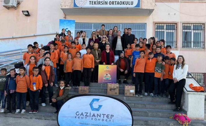 Kent Konseyi’nden Tekirsin kırsal Mahallesine Anne-Çocuk kütüphanesi