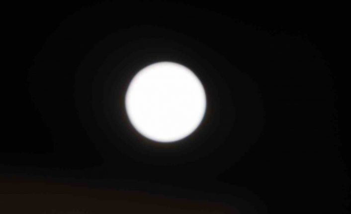 Kırşehir’de "Kunduz Süper Ay" gökyüzünü aydınlattı