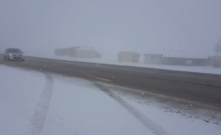 Kızıldağ’da kar etkili oldu
