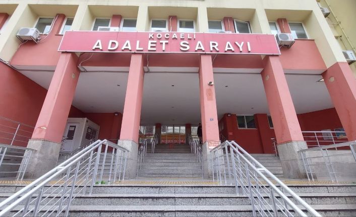Kocaeli Adliyesi’ndeki emanet bürosundan ziynet ve döviz çalındı