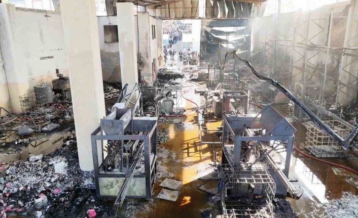 Kocaeli’de 6 kişiye mezar olan parfüm dolum tesisinin içi görüntülendi